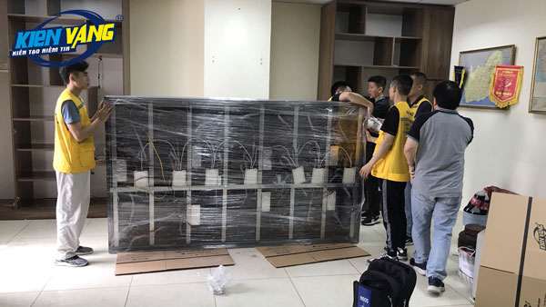 Dịch vụ chuyển nhà trọn gói huyện Mỹ Đức hỗ trợ khách hàng lắp đặt phòng đọc sách